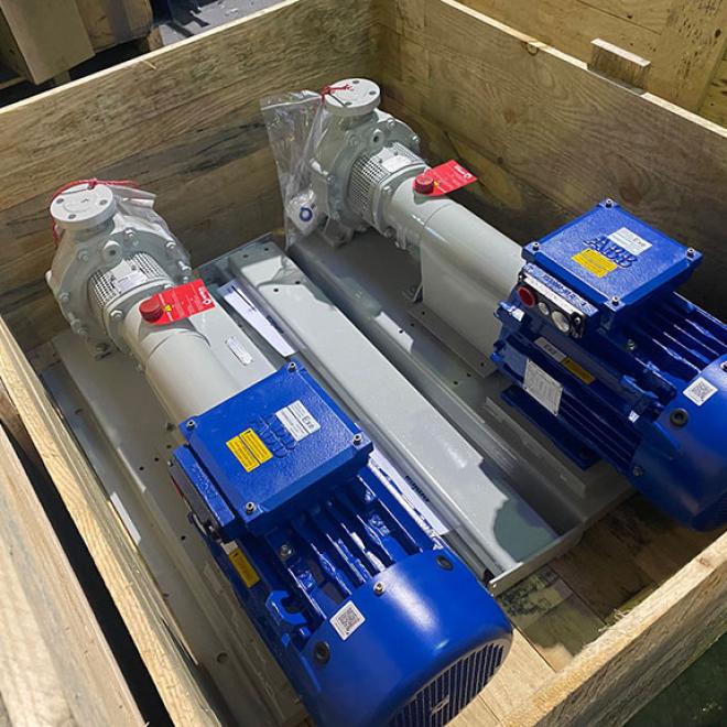 PUMPS FOR IDUSTRIAL PROCESSES LEAVING TO CANADA